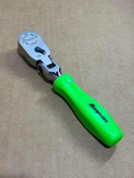 

Snap-on Tools Green 3/8 Drive Stubby Length Flex Ratchet FHKFD80A NEW