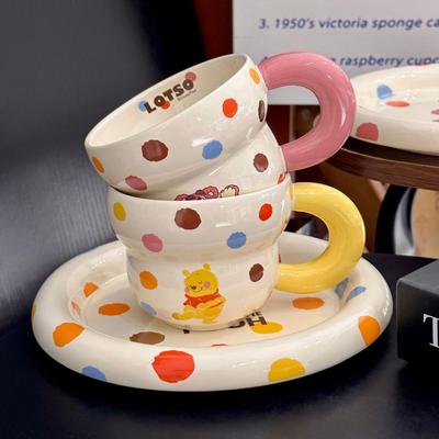 Caneca fofa de desenho animado do Mickey Mouse e da Scarlett, caneca do Pato Donald, caneca de cerâmica com design criativo para leite e aveia.