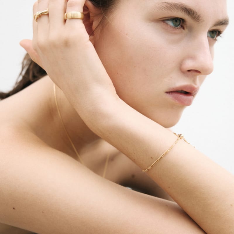 Poery Hängande Kedjearmband_Guld