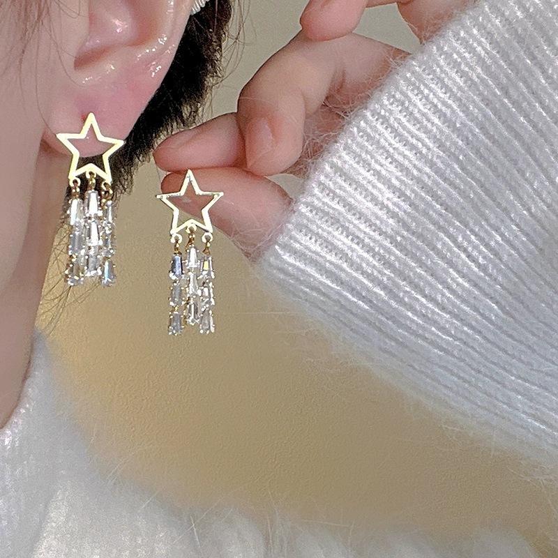 Lychee Jelly Powder Mosquito Coil Ear Clips: Elegant Chinese Style Moisturizing Earrings for Women