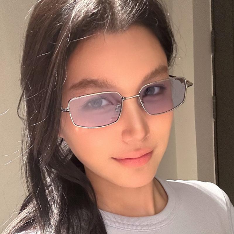 Lunettes de soleil style coréen pour femmes, forme carrée, monture en alliage, lunettes de soleil pour hommes, cool, élégantes, pour voyage, lunettes de soleil pour femmes