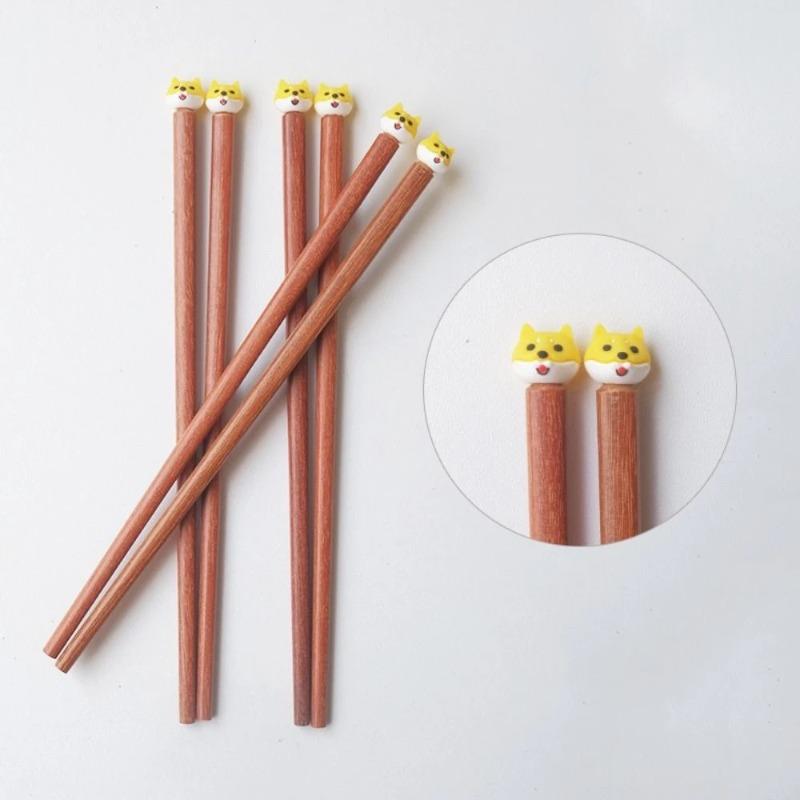 

Cute Animals Long Chopstick Elk Bear Panda Wooden Sushi Noodle Chopsticks Reusable Tableware Baby Training Chopsticks