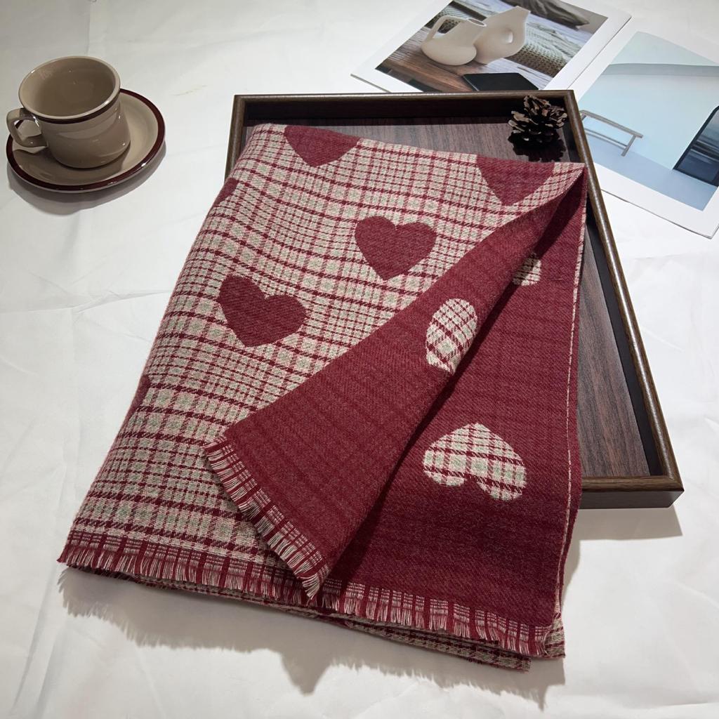 Women's Heart Plaid Cashmere-Feel Scarf: Thick, Warm, Versatile Shawl for Autumn & Winter