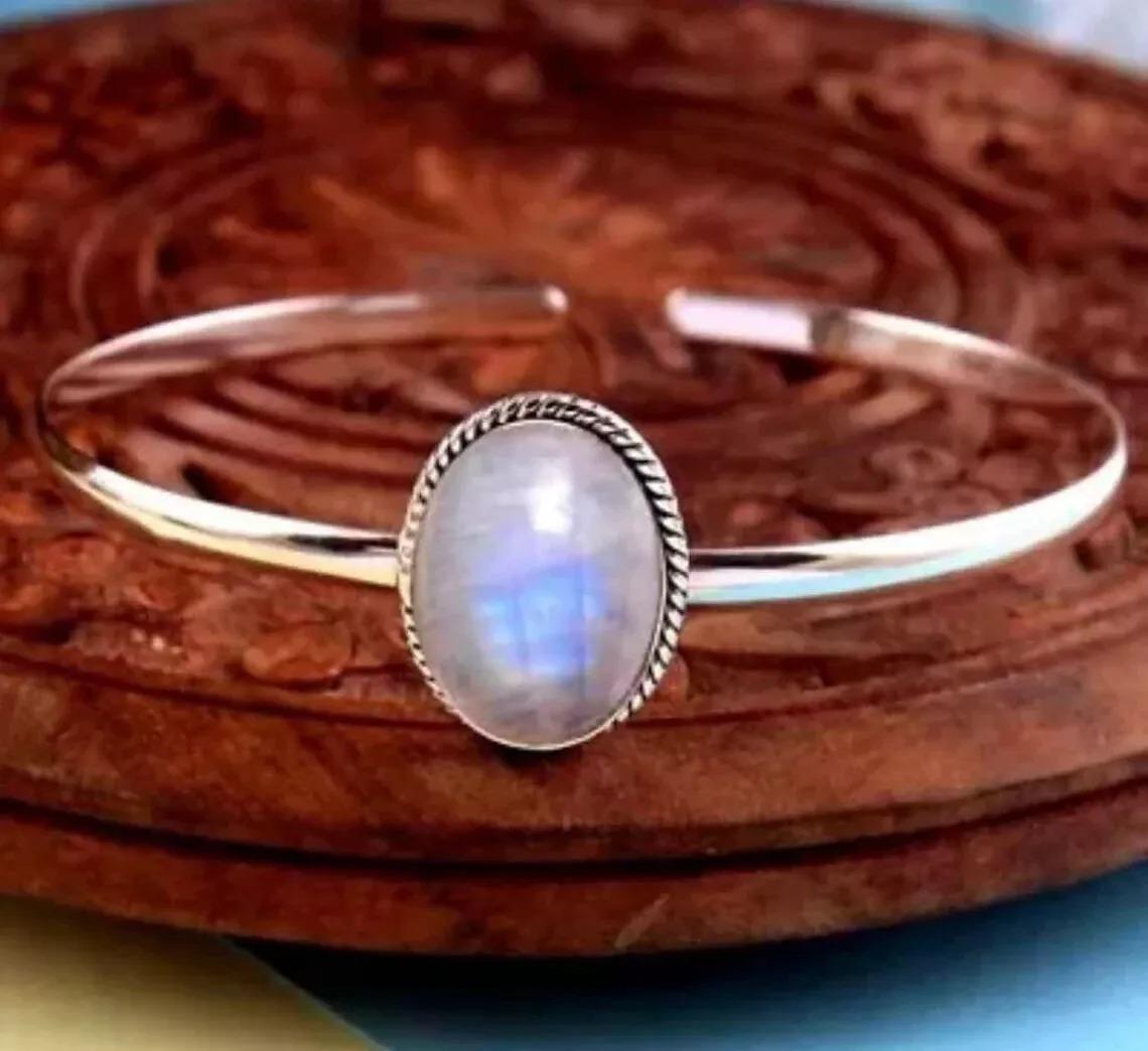 

Rainbow Moonstone Gemstone 925 Sterling Silver Handmade Bracelet Cuff Free Size белый