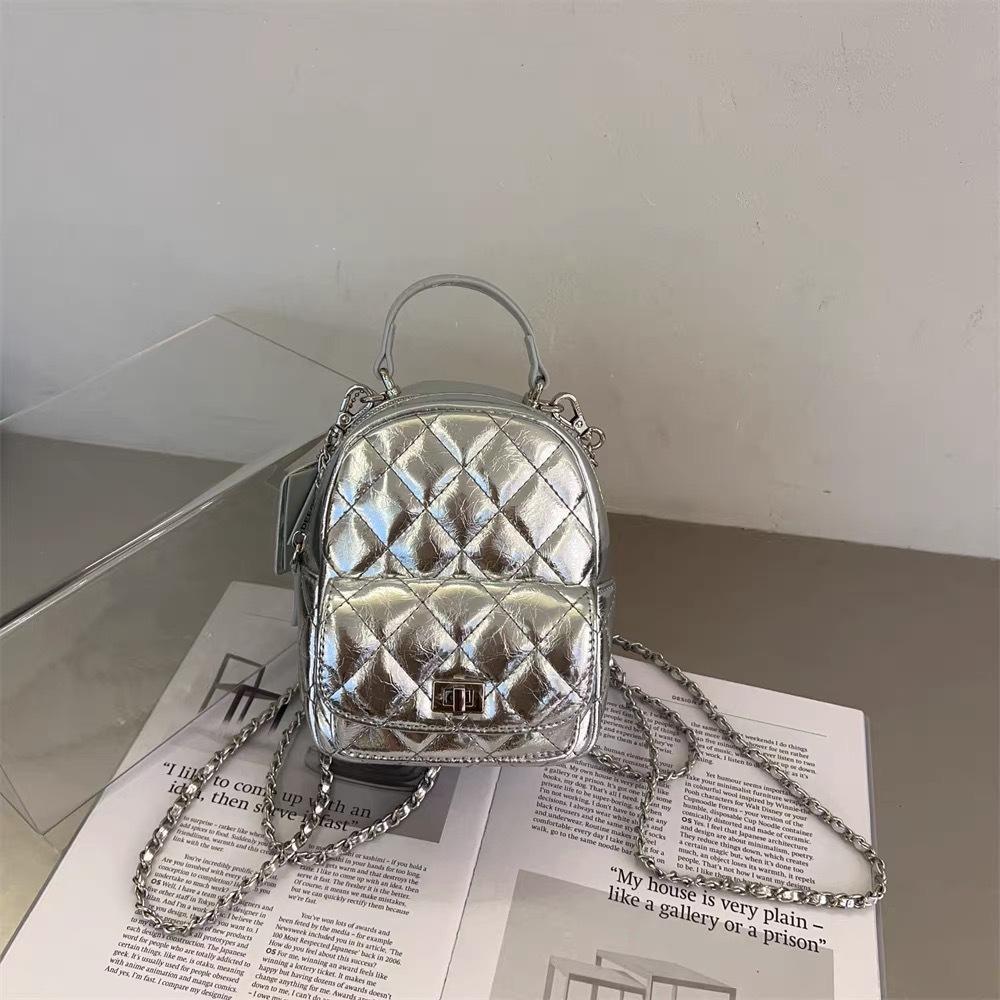 Neuer Schulterrucksack mit großem Fassungsvermögen, Handtasche, vielseitige kleine Diamantketten-Tasche, Mini-Rucksack.