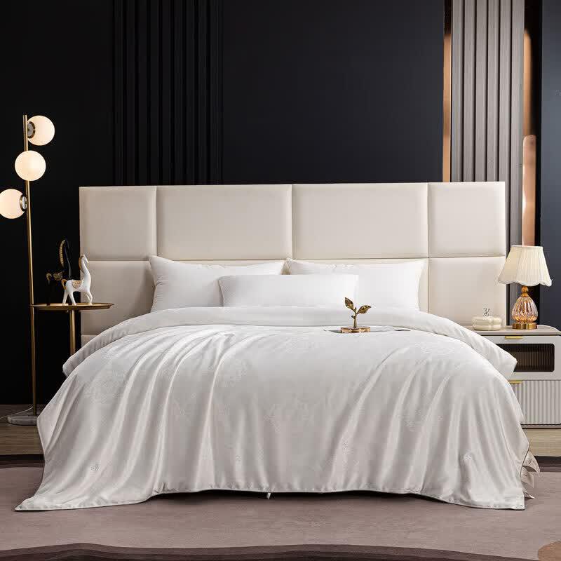 Elegant Jacquard Tussah Silk Quilt