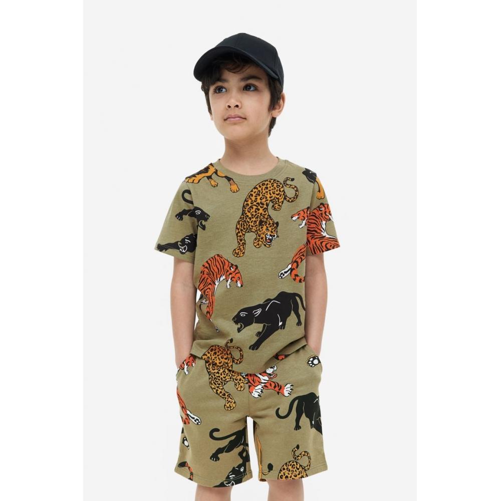 

H&M Шорты без застежки Хаки Зеленый/Тигровый