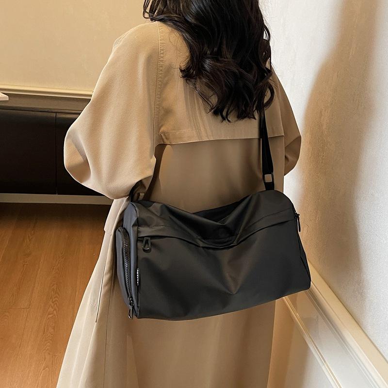 Casual Fashion Messenger Bag Women'S Popular Bag Versatile Bag Large Capacity Dark Retro Hong Kong Style Shoulder Bag
