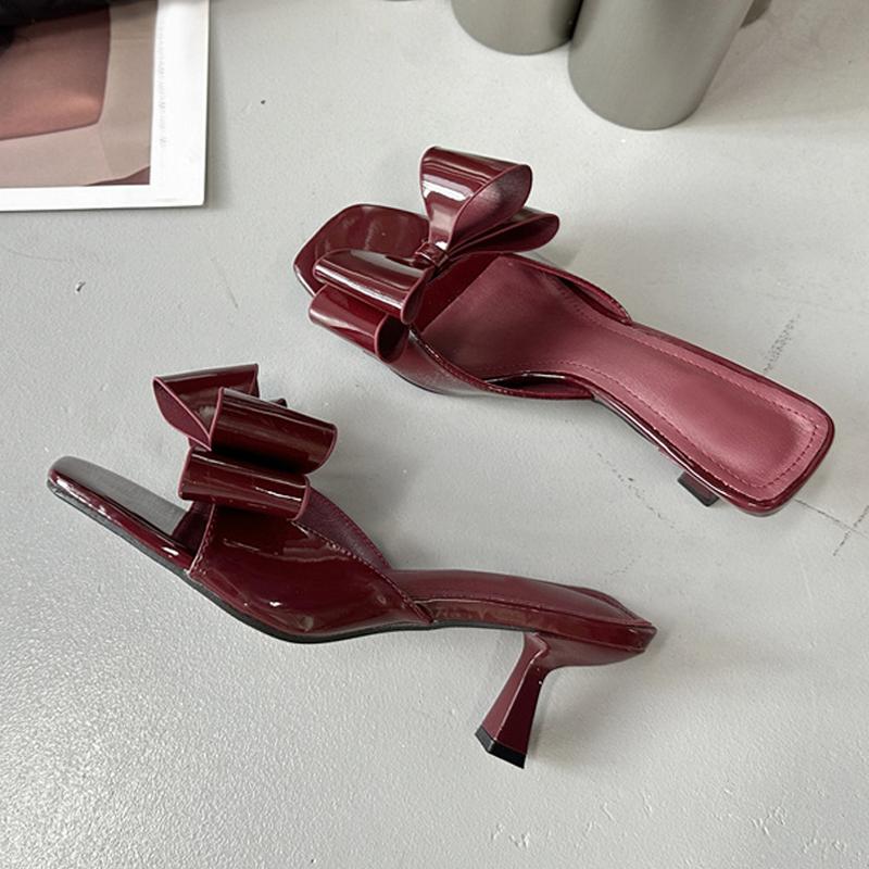 Fashion Liyke Fashion Patent Leather Butterfly Knot Women Slippers Square Toe Summer Sandals Low Thin Heels Mules Slides Shoes Size 39