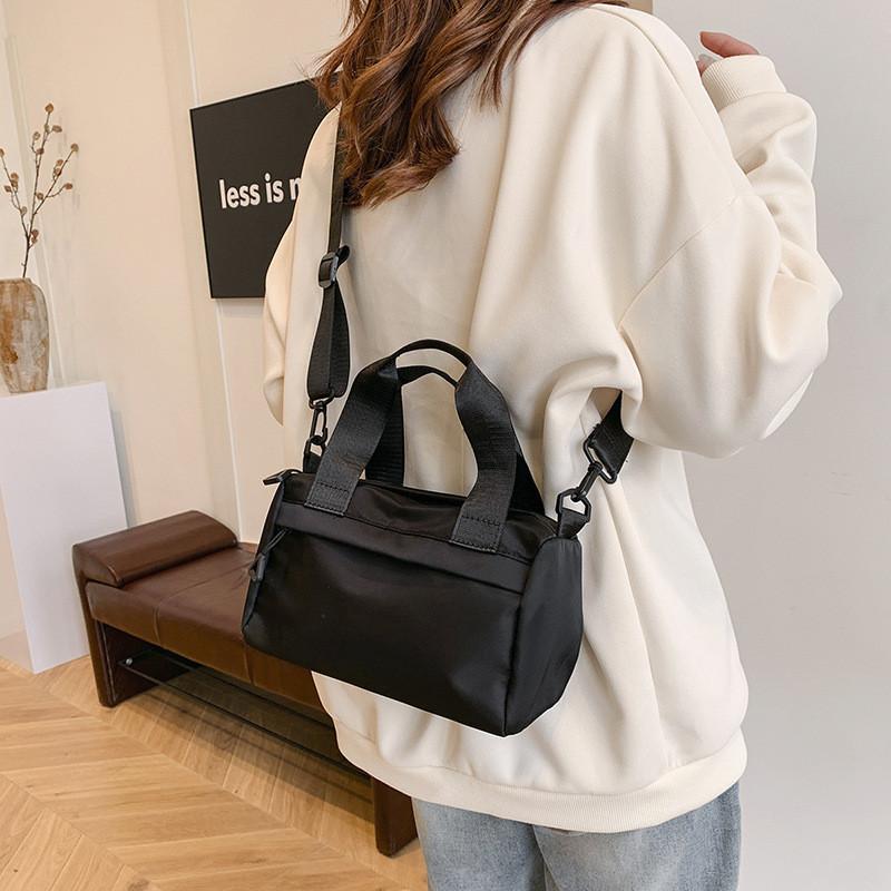 Urban Minimalist Nylon Tote Bag With Top Zipper And Inner Pouch For Womens Casual Outfits