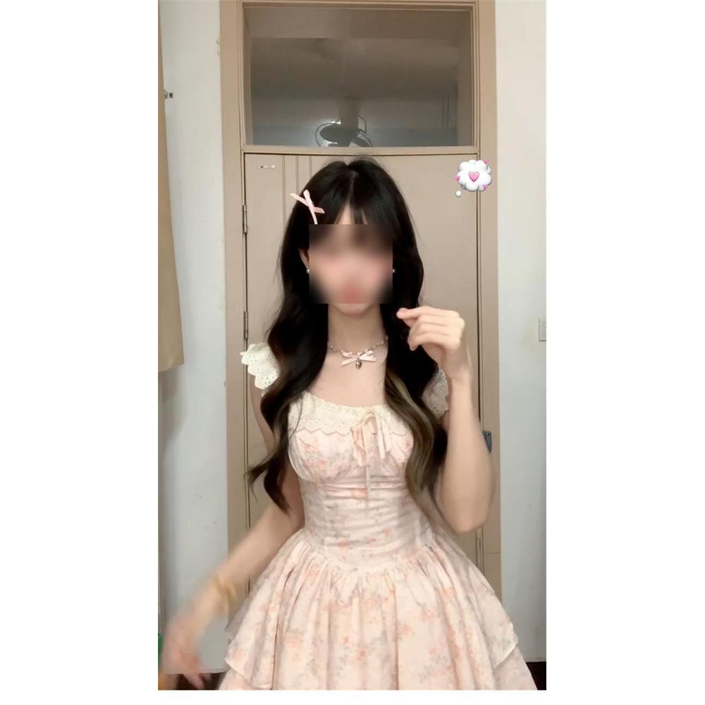 Girl fashion first love Xiaofei sleeve floral gentle wind cake princess dress waist puffy dress dress female summer