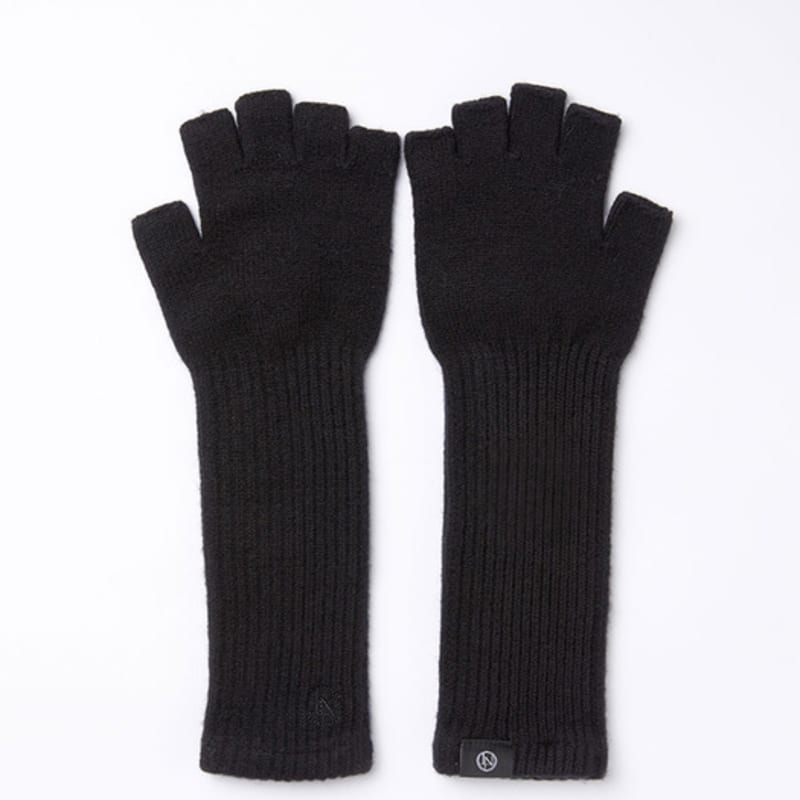 nitina wool knit hand warmer BK