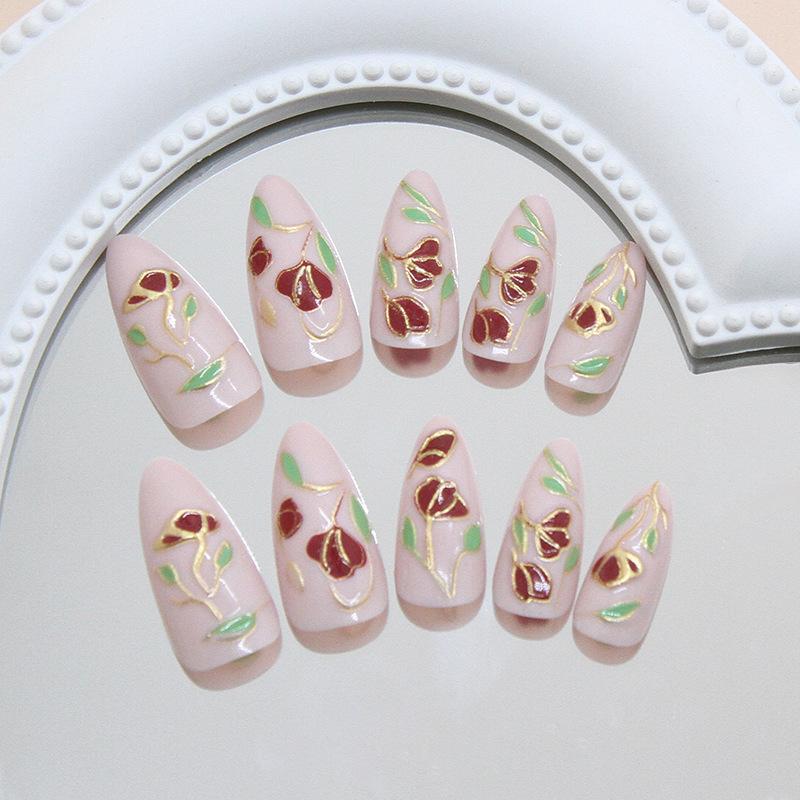 Retro gilt three-dimensional flower white retro European and American ins wind fake nail patch removable nail art piece 24 pieces