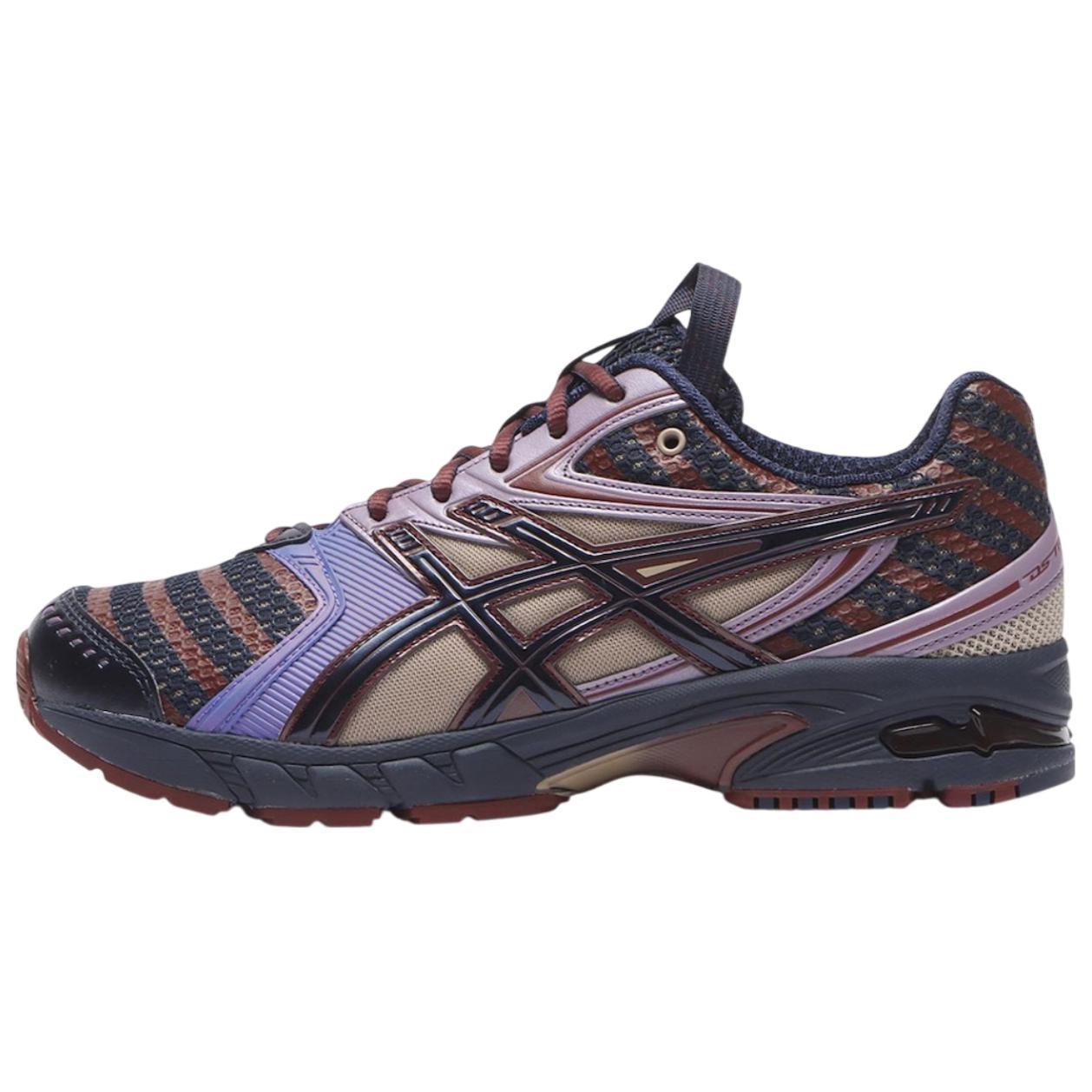 ASICS UB9 S Gel Ds Trainer