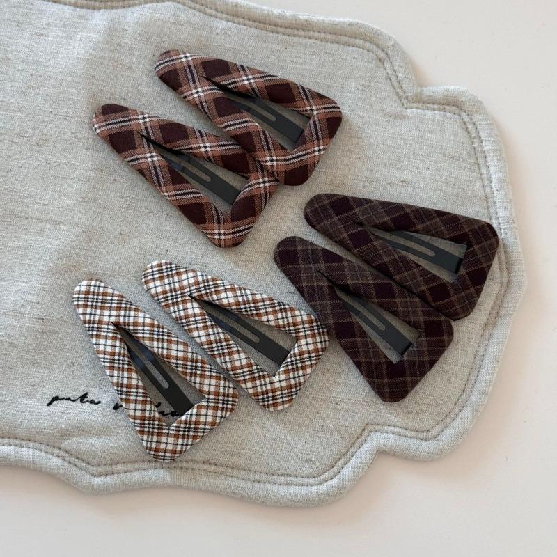 1PcVintage Plaid Triangle Hair Clips Classic Checkered Fabric Barrettes Girls Daily Casual Hair Styling Fashion Hair Accessories