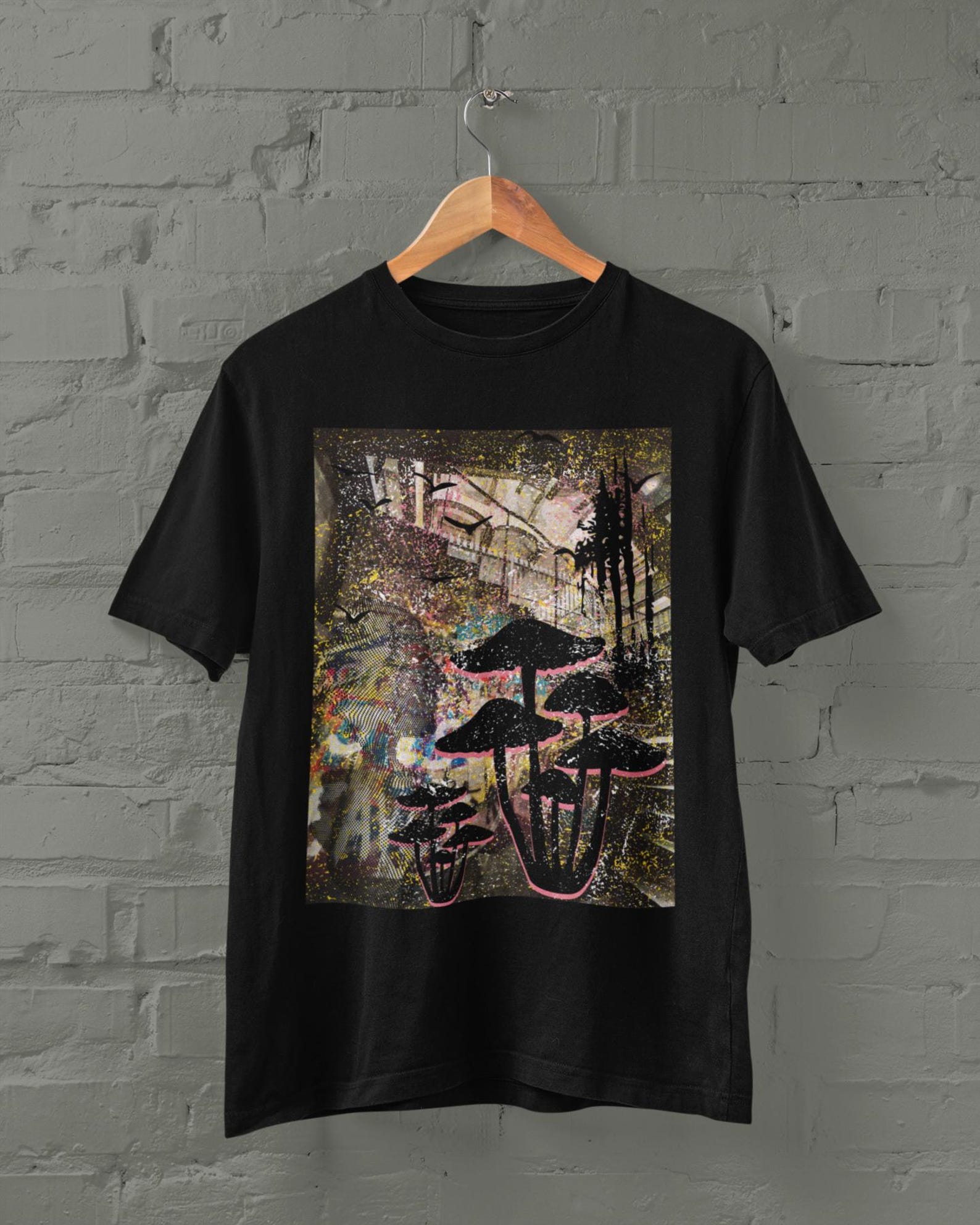 Overized Grunge T-Shirt,Alternative Mushroom Art Shirt,90s Grunge Style Tee,Art Graphic Tee,Vintage Vibes Shirt,Distressed Aesthetic T-Shirt M