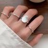 Anillo Minimalista Geométrico Mate Esmerilado con Banda Abierta para Mujer