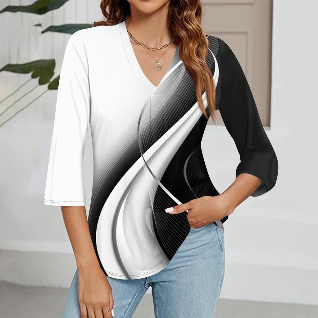 Women's V-neck Gradient Print Three-quarter Sleeve Fashion Top
