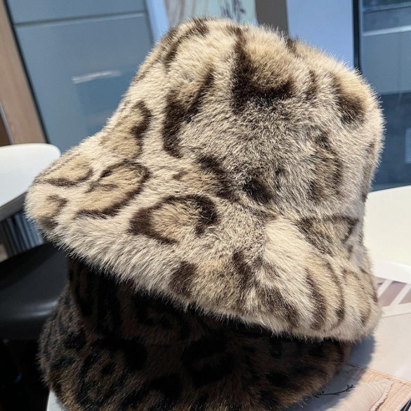 Plush Mongolian hat women's autumn and winter cold and windproof cute warm basin hat imitation fur bucket hat ear protection Internet celebrity hat