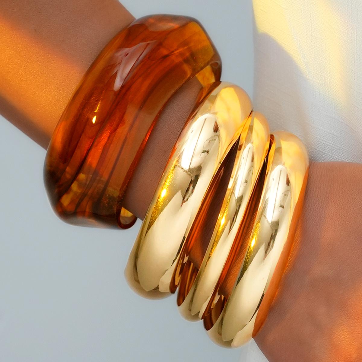 

4Pcs Amber Resin Gold Color Metal Cuff Bangle Set For Women Chunky Smooth Tube Bracelet Minimalist Wristband Trendy Jewelry Gift