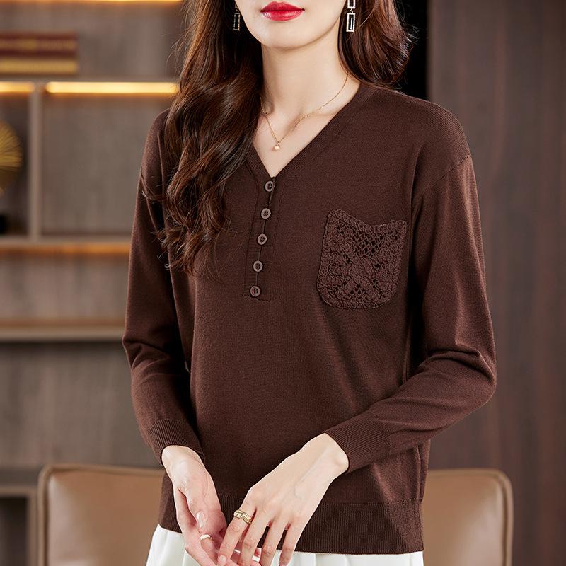 Spring and Autumn New Fashion V-Neck Knitted Sweater Women's Loose and Skinny Sweater Warm Bottom Shirt Mom Top