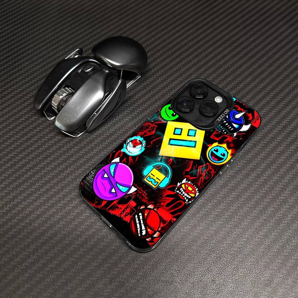 Game Geometry Dash Phone Case For IPhone 17 16 15 14 13 Pro 12 11 Pro Max PLUS Color Back Cover