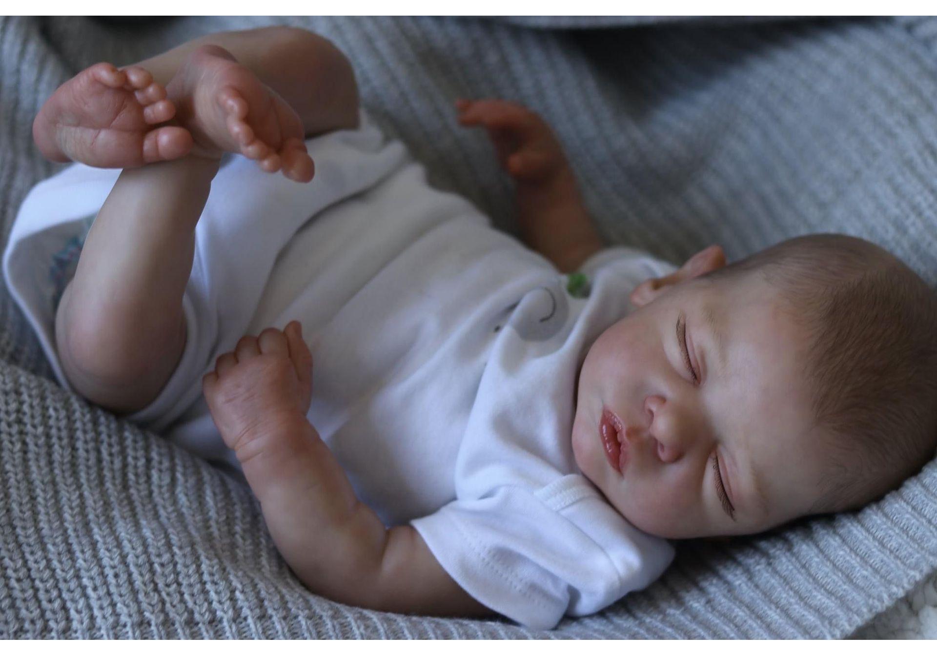48cm Lifelike Baby Doll 48 cm