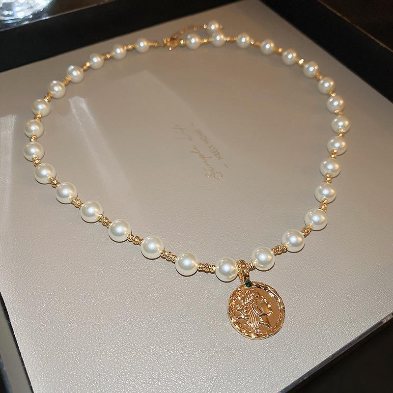 French pearl necklace simple commuter versatile collarbone chain design sense creative necklace women