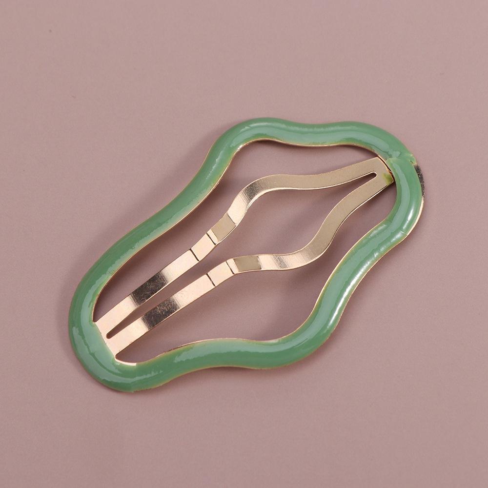 Cute Geometric Clouds Bb Clips Metal Hollow Cloud Hair Clip Korean Style Y2k Hollow Metal Hairpin Photograph