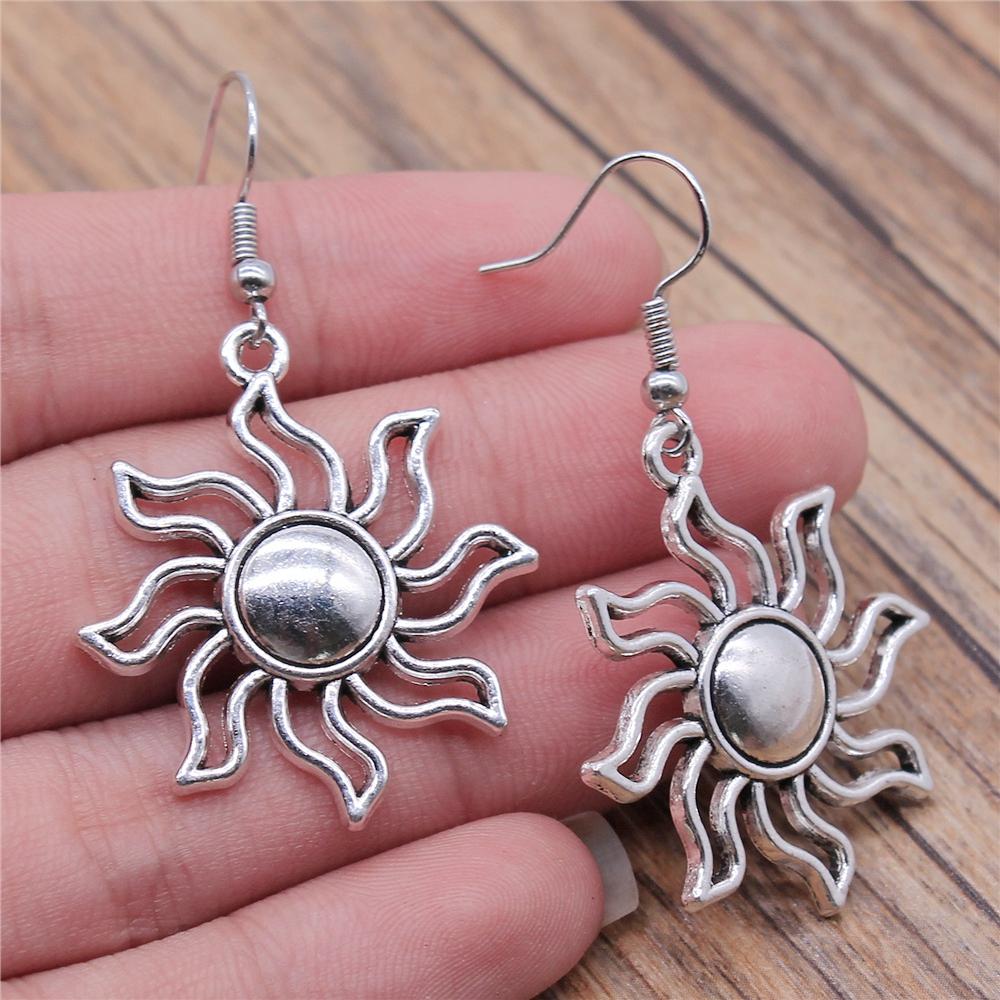 Vintage Totem Ohrring Sonne & Mond Hängeohrringe Geometrische Damen Hängeohrringe Stern Mond Weiblicher Koreanischer Schmuck