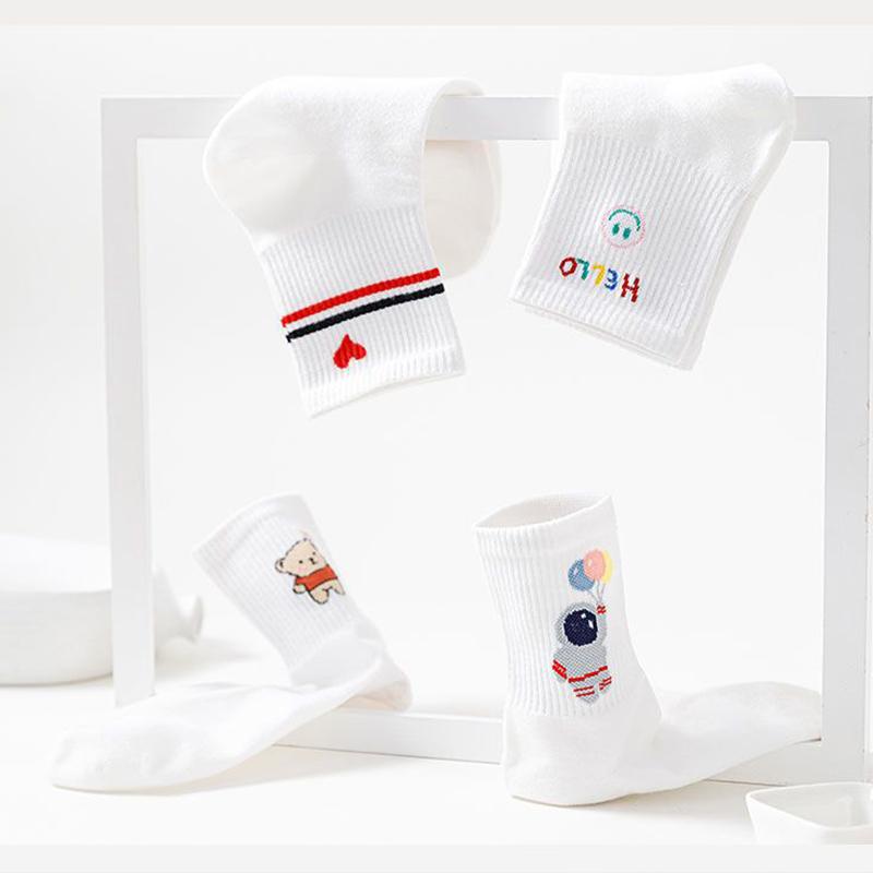 10 Paar Sommersocken für Damen, süße weiße kurze Socken mit japanischem Studenten-Cartoon-Aufdruck