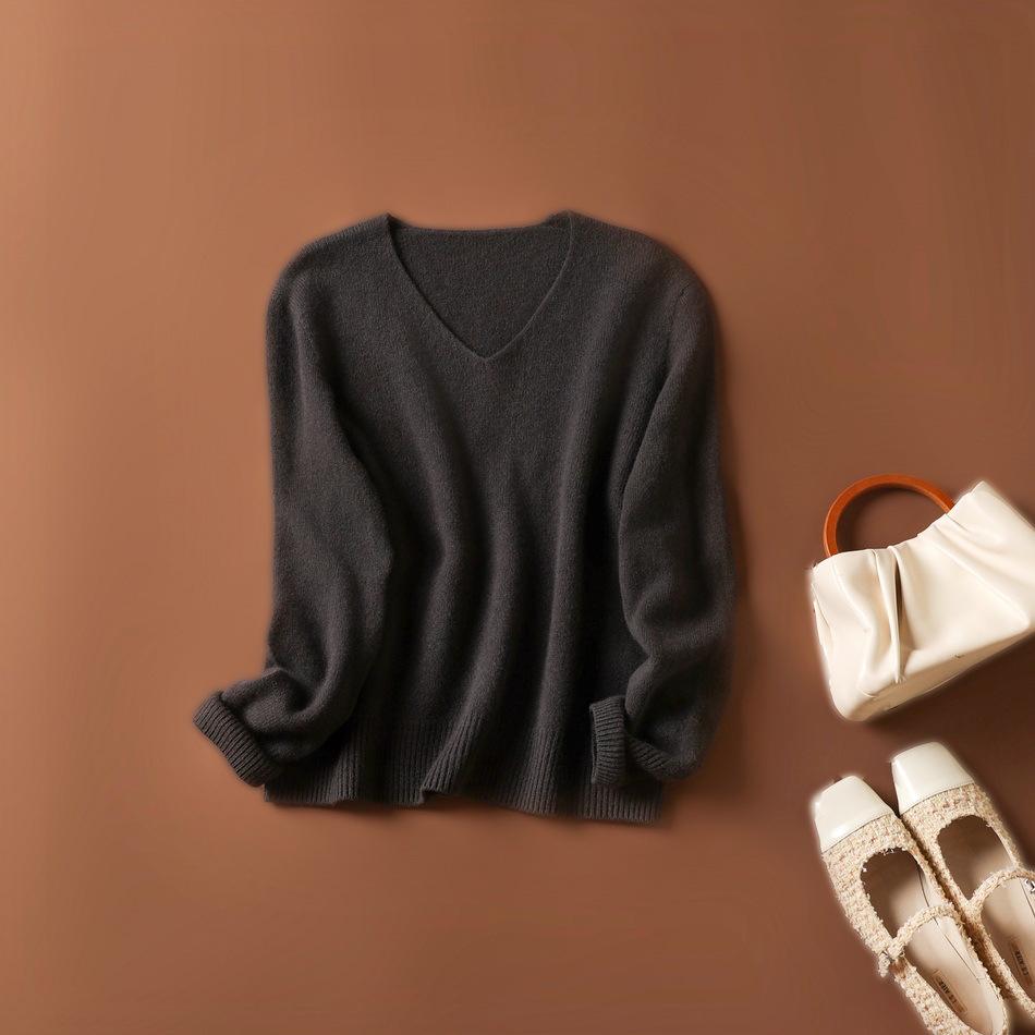 2024 Women's Autumn/Winter Heart-Neck Wool Sweater