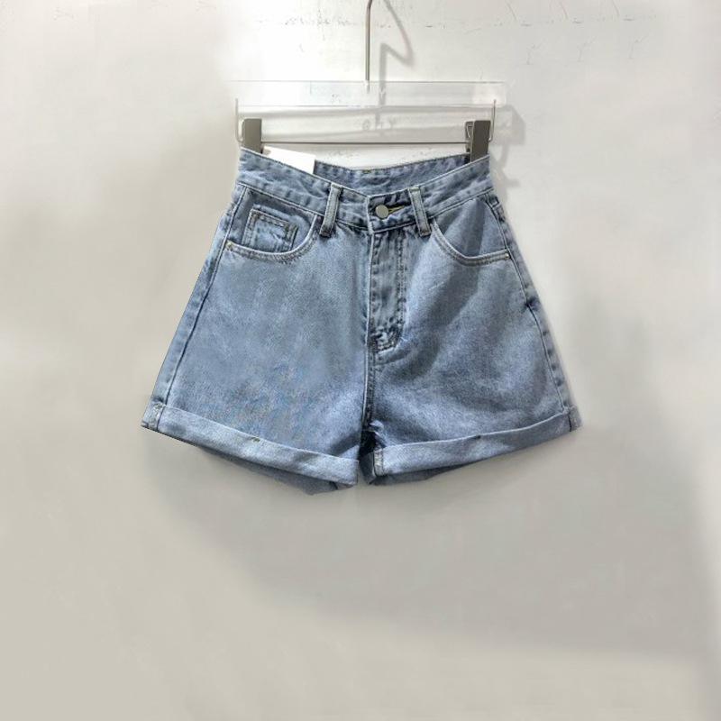

Women s High Waist Denim Shorts - Loose Fit, Slimming, Rolled Hem, A-line, Korean Style, Wide Leg, Summer 2021 Trend. M светло-синий