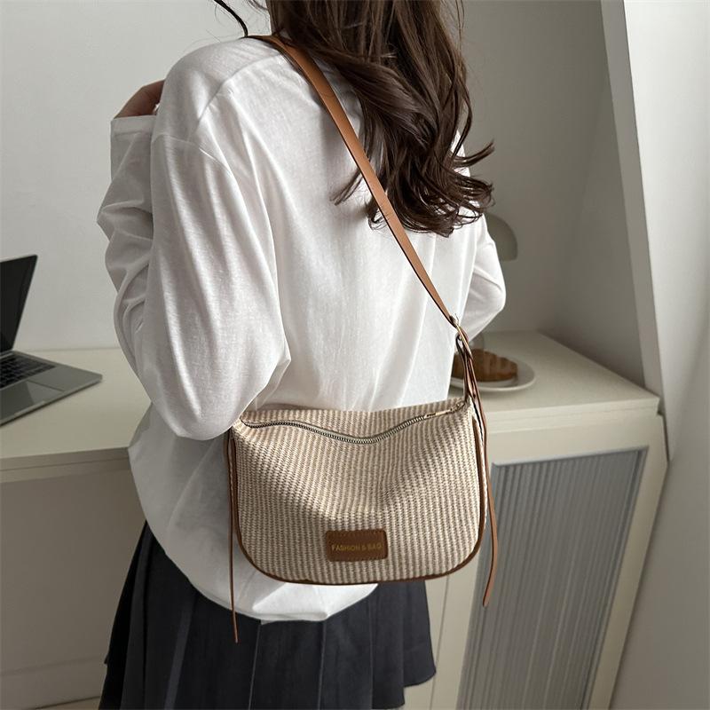 Women's New Beautiful  Simple and Personalized Small Square Bag Summer Fashionable Small Bag Fashionable Casual Crossbody Bag