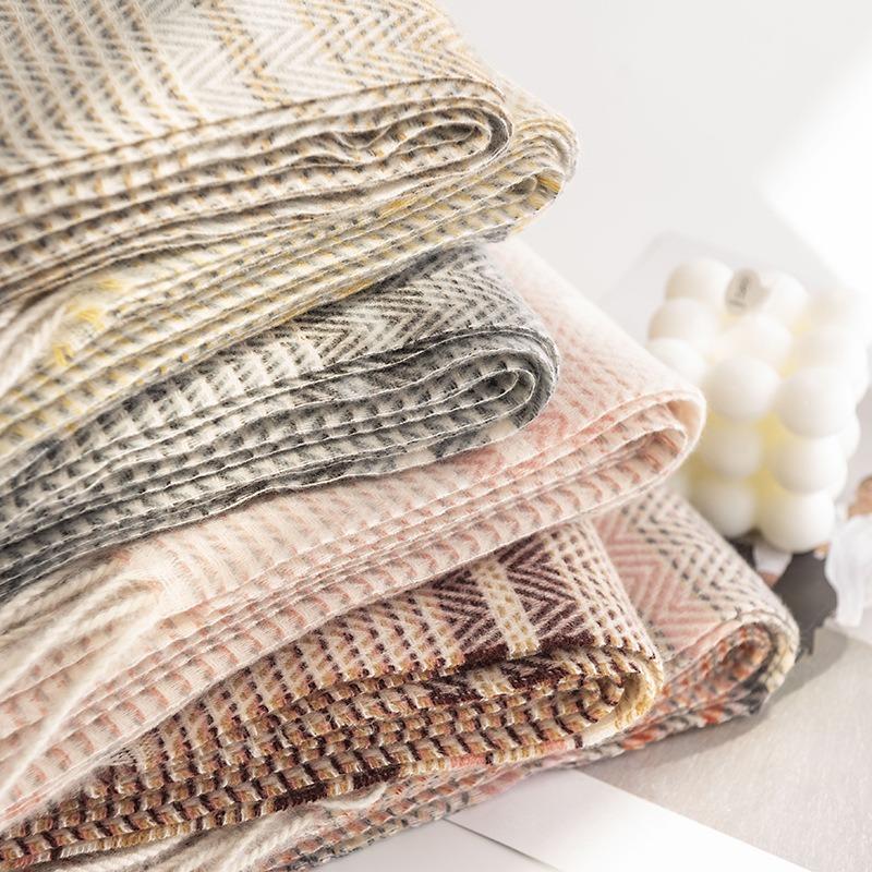 Small fresh and sweet scarf Female elegance temperament imitation cashmere scarf Simple fashion scarf Shawl