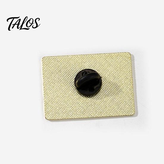 Holiday Costume Accessory Retro TV Brooch for Halloween, Pumpkin Ghost Black Cat Crow Halloween Party Badge, Lapel Pin Sweaters Jackets Scarves