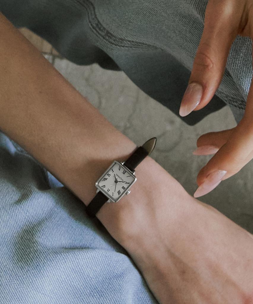 Milteunseutelli Square Leather Watch Ms-164S