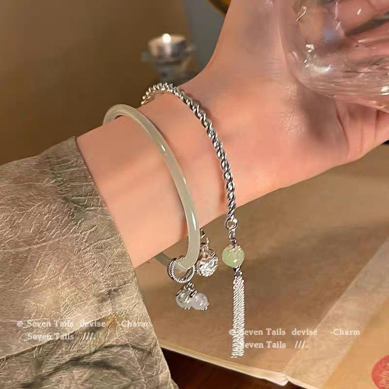 New Chinese Ancient Style Guochao Bell Bracelet Women'S Light Luxury Niche Exquisite Bracelet High-End Accessories Jingle Bracelet Cinnabar