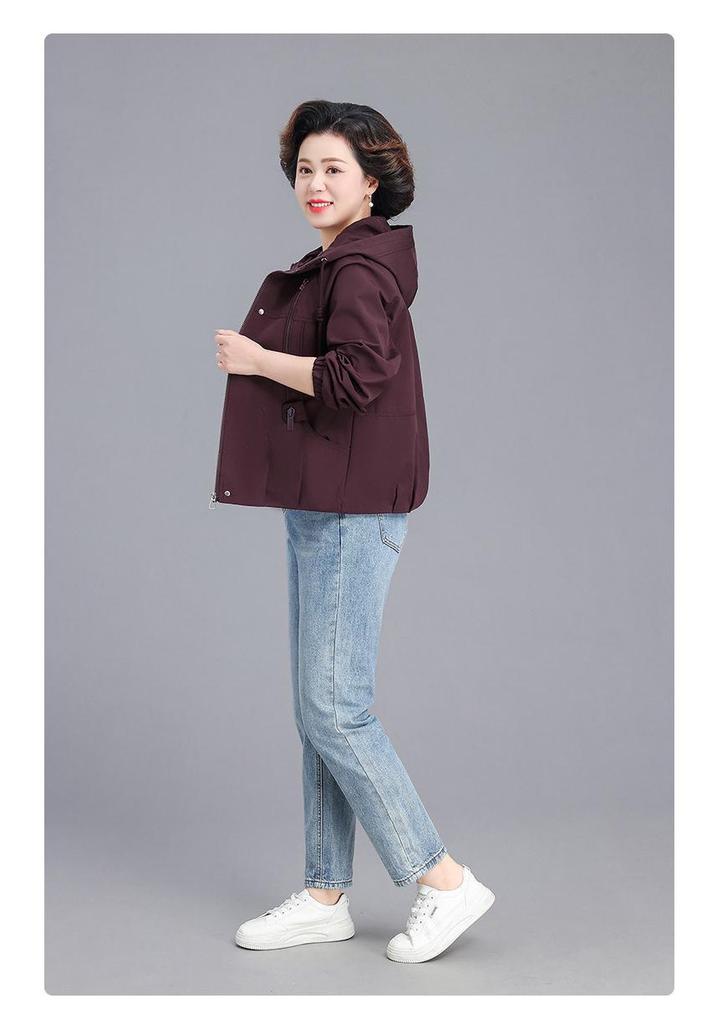 Elegant Short Windbreaker for Mid-Aged Women - Stylish Spring/Autumn Casual Outerwear