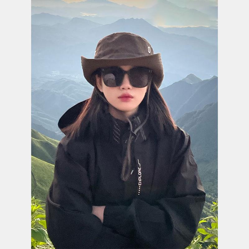 Women's NASA Windbreaker Jacket: Trendy, Lightweight, Detachable 3-in-1 for Spring, Autumn, and Winter. Suitable for Mountaineering.