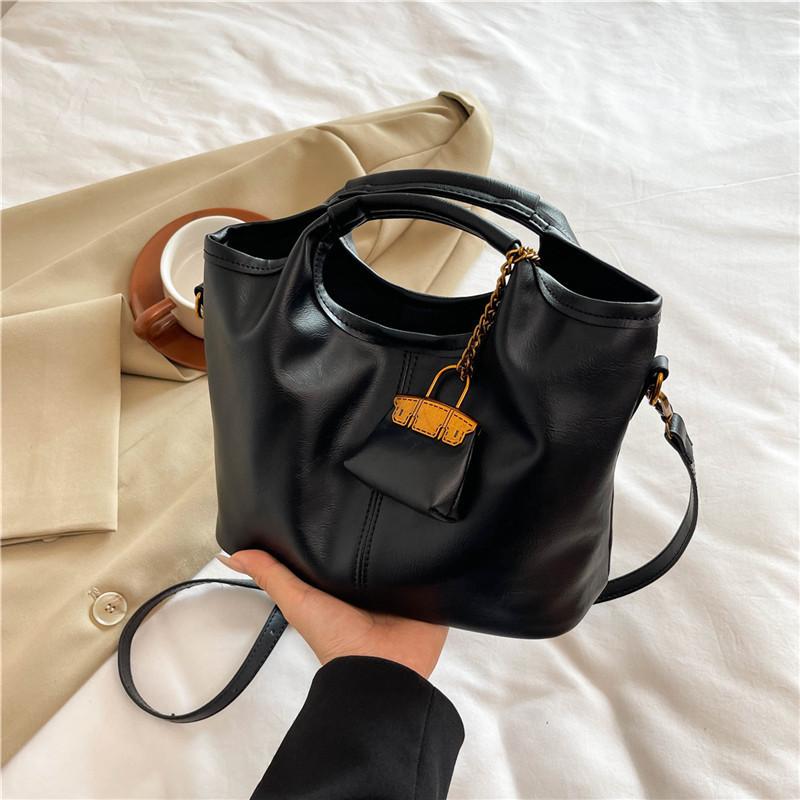 Ielgy Retro High-End Handbag Simple Tote Bag All-Match One-Shoulder Commuter Crossbody