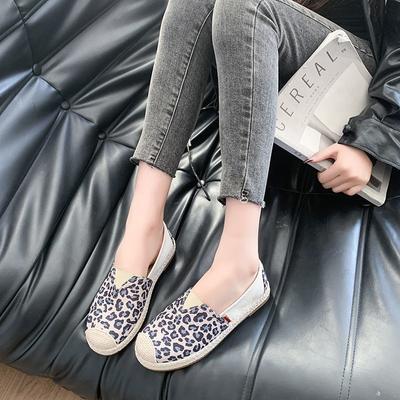Comfortable Casual Canvas Shoes, Fashionable Cloth Shoes, Versatile, Lightweight and Breathable Women's Flat-soled Single Shoes 2025 Autumn and Summer