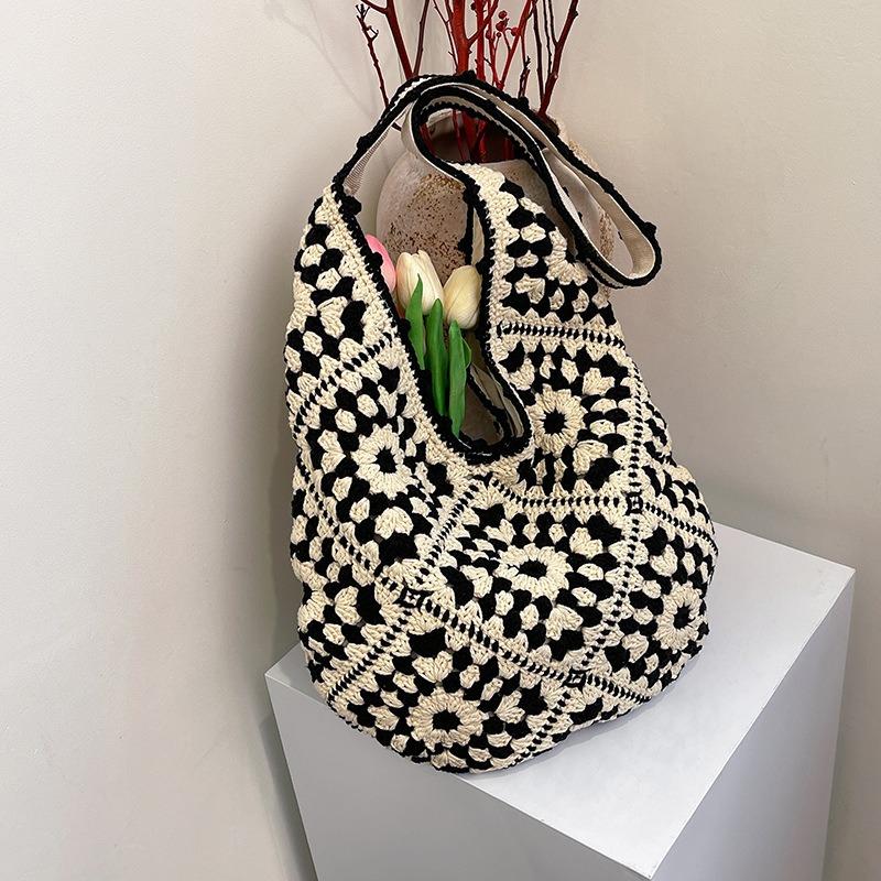 Large capacity bag women's new versatile woven straw bag seaside vacation bag shoulder messenger bag