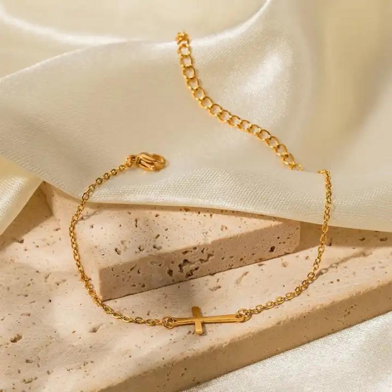 Titanium Steel Cross Bracelet Couples Friends Minimalist Luxury Jewelry Hypoallergenic Daily Wear