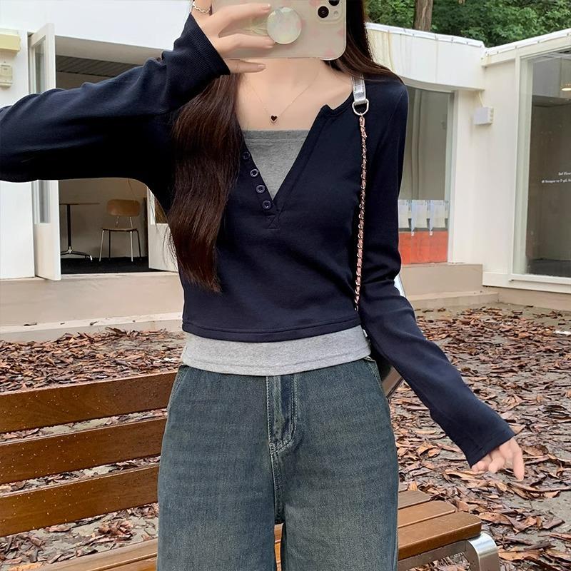 

Контрастная цветная поддельная футболка из двух частей с V-образным вырезом и длинными рукавами для женщин, начало осени 2024 года, новый дизайн, нишевый, горячая девушка, тонкий, короткий топ XL