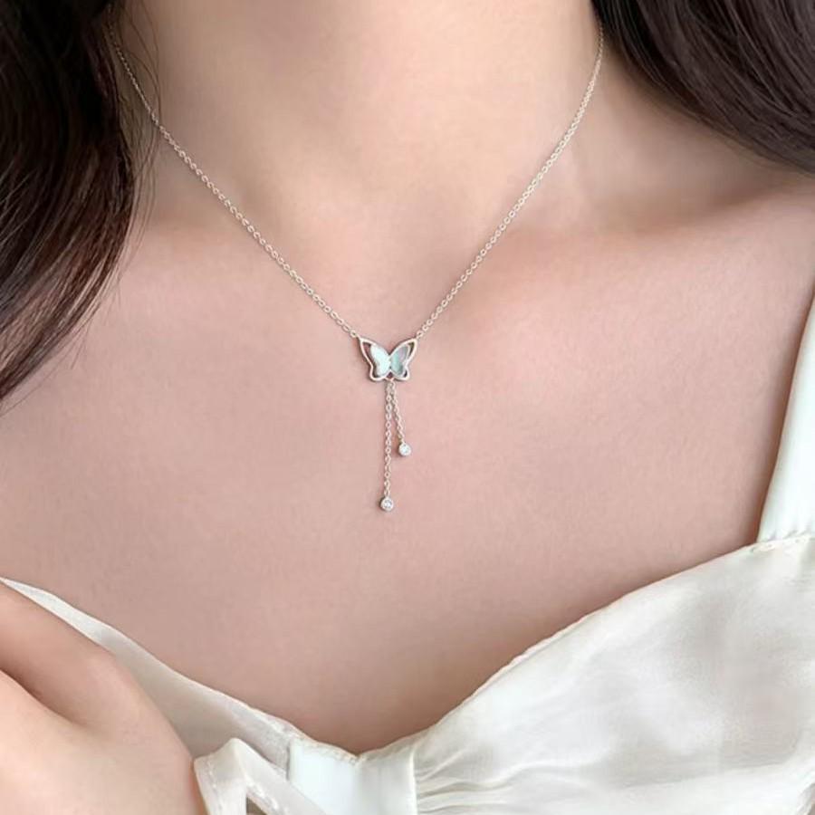 Nickel Silver-Plated Gold Butterfly Tassel Necklace - Elegant Design for Women.