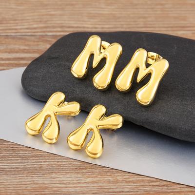 Nidin Nouvelle Tendance 26 Lettres A-Z Initiales Alphabet Boucles d'Oreilles Puces Pour Femmes Design Personnalité Bijoux d'Oreille Accessoires de Gros
