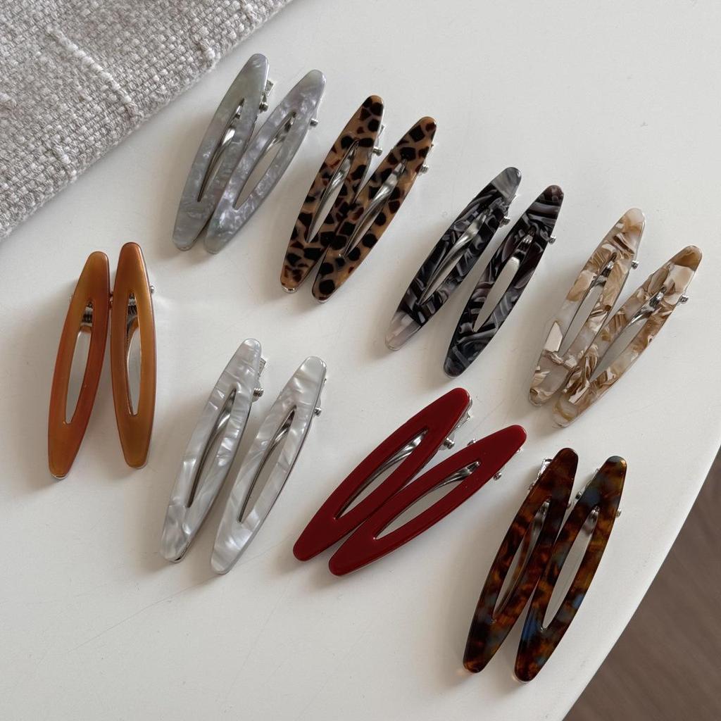Acetate Hollow Oval Hair Clip: Stylish Long Duckbill Accessory for Side Bangs