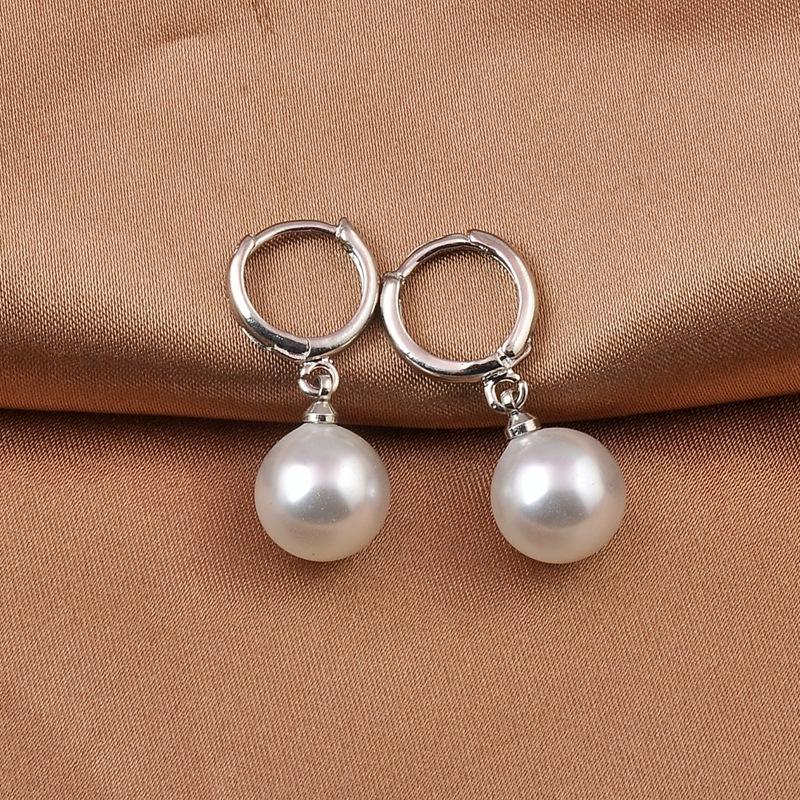 New Retro French Sweet Pearl Temperament Drop Earrings Fashion Black White Beads Senior Simplicity Women Hot Earrings Jewelry
