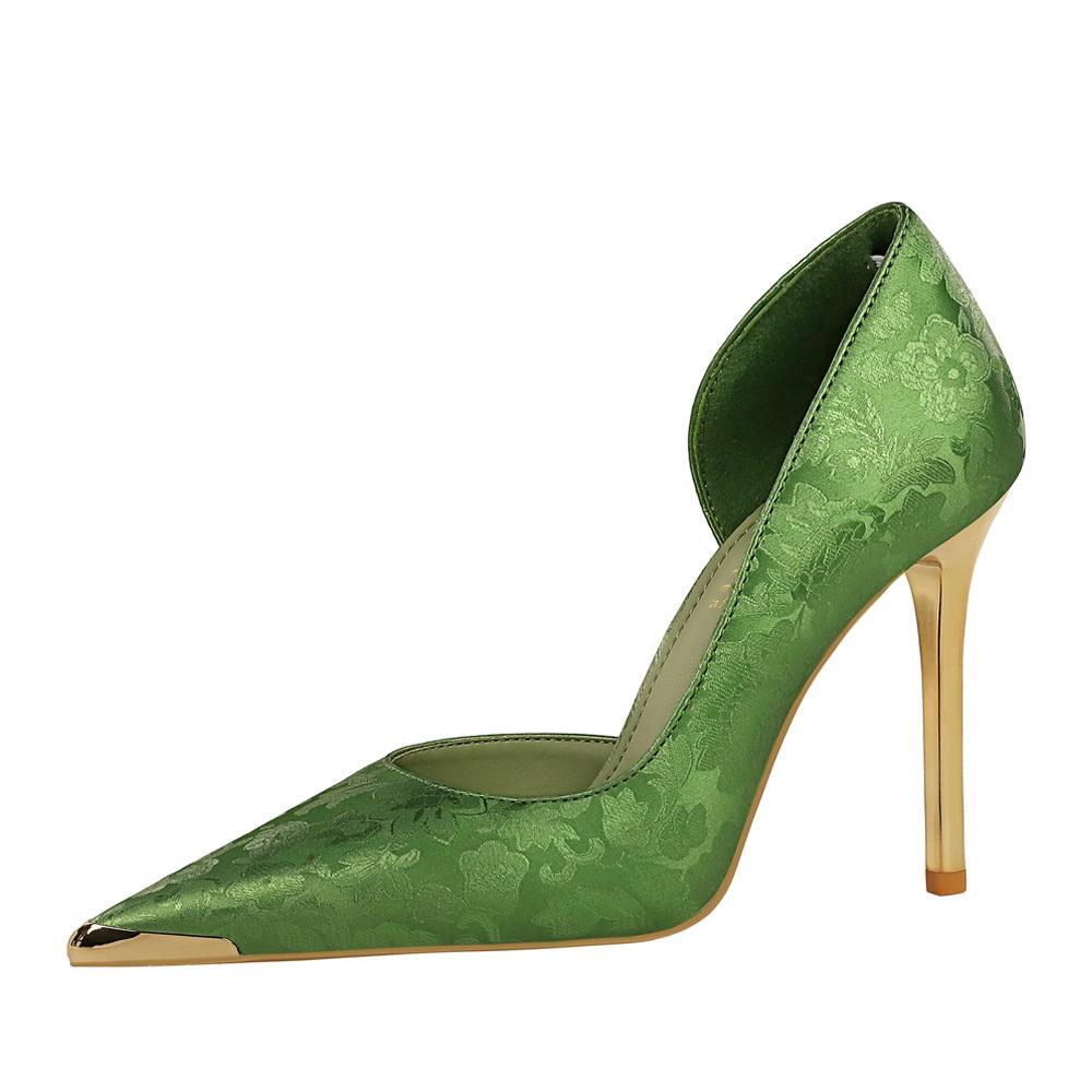 Scarpe Donna Stile Nazionale da Banchetto Tacchi Alti Tacco Sottile Bocca Bassa Laterali Vuote Raso Metallo Punta Appuntita Scarpe Singole